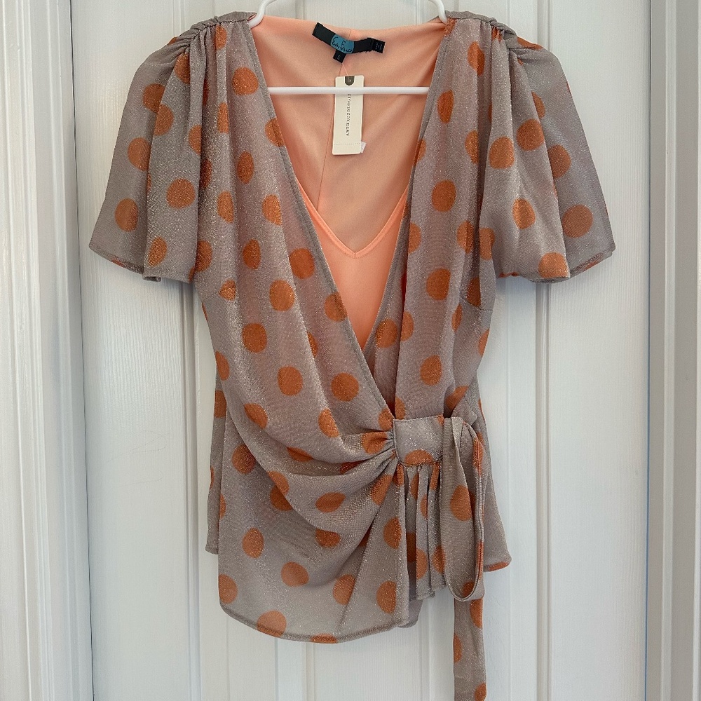 NWT Anthropologie Eva Franco Peach Gold Dots Wrap Top Size Small - NEW with Tags